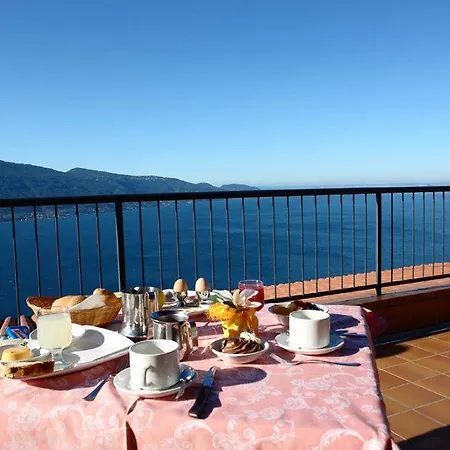 Park Zanzanu מלון טיניאלה